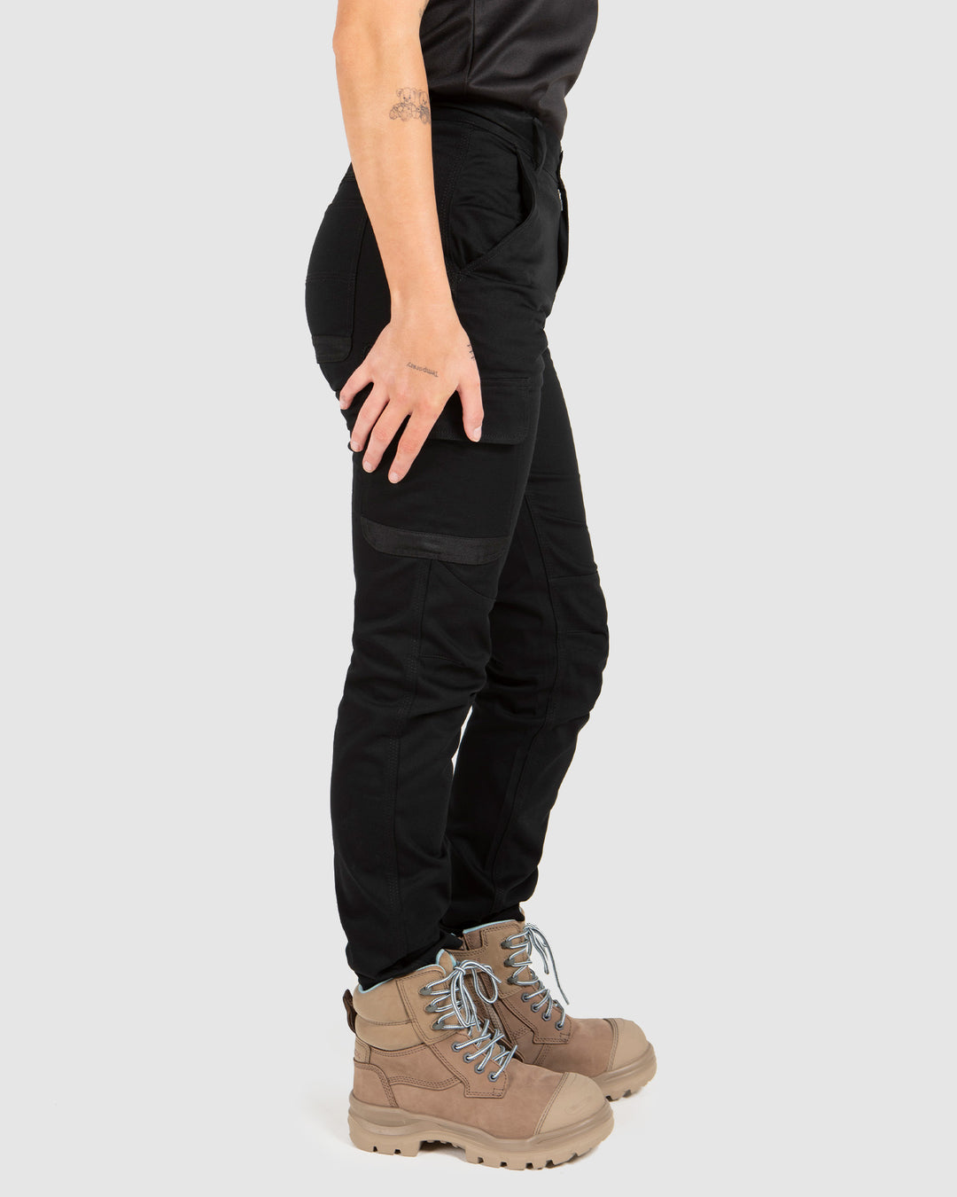 LADIES PANTS - CARGO - STAPLE