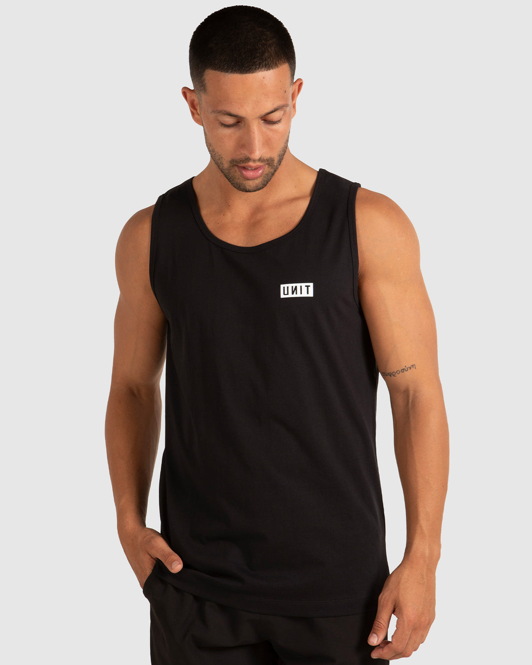 MENS SINGLETS - CASE