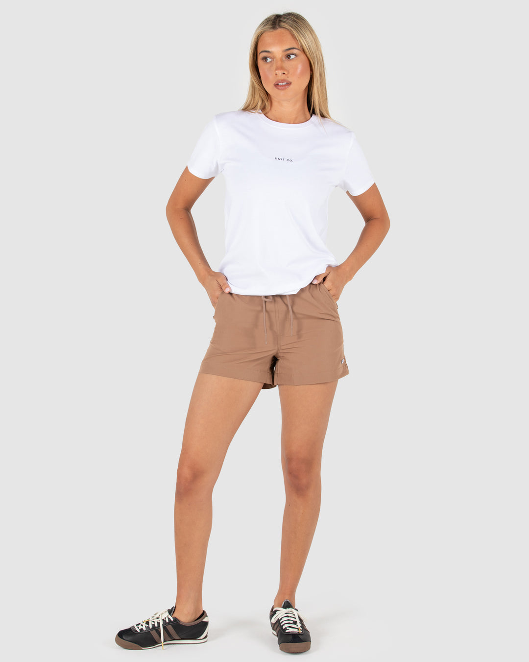 LADIES SHORTS - STRIDE