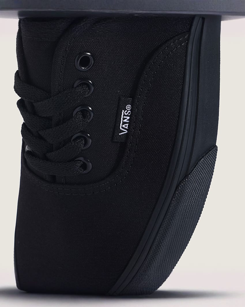 AUTHENTIC BLACK