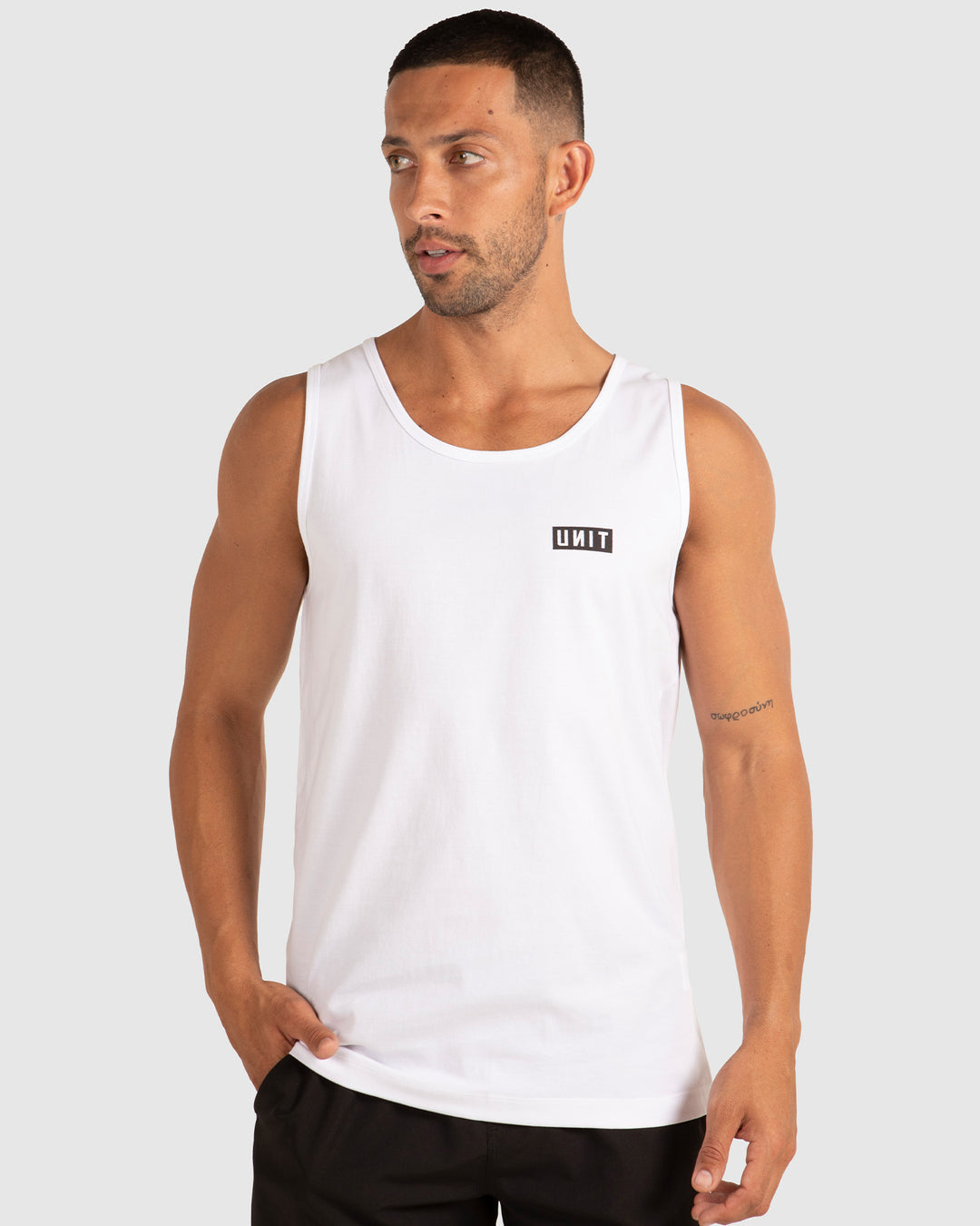 MENS SINGLETS - CASE