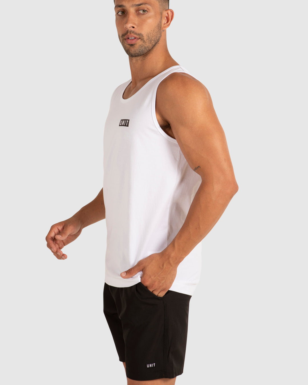 MENS SINGLETS - CASE