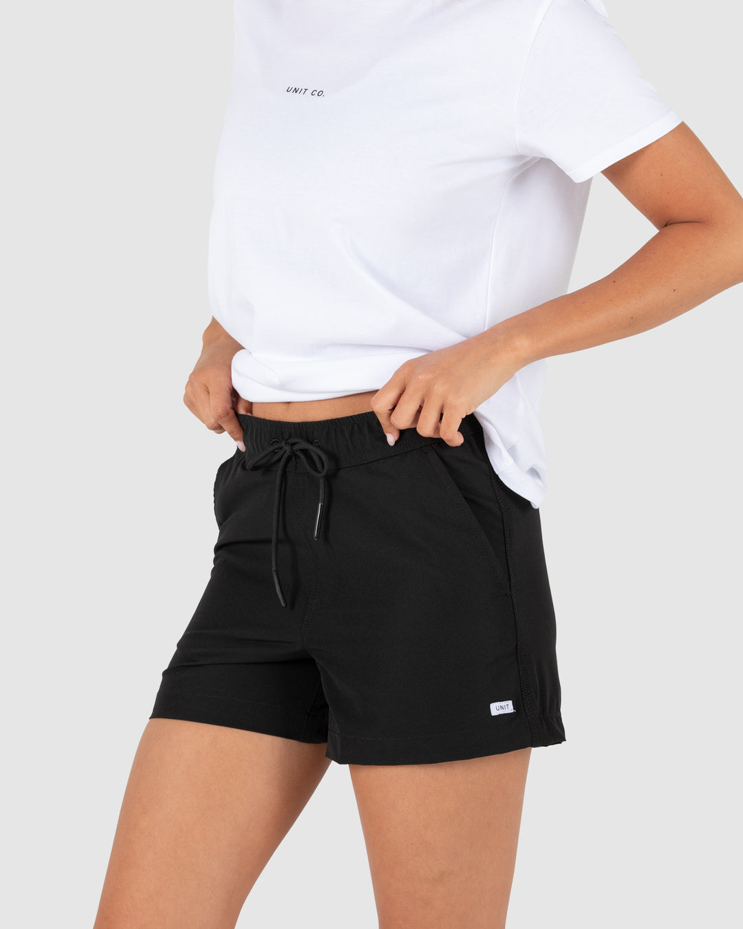 LADIES SHORTS - STRIDE