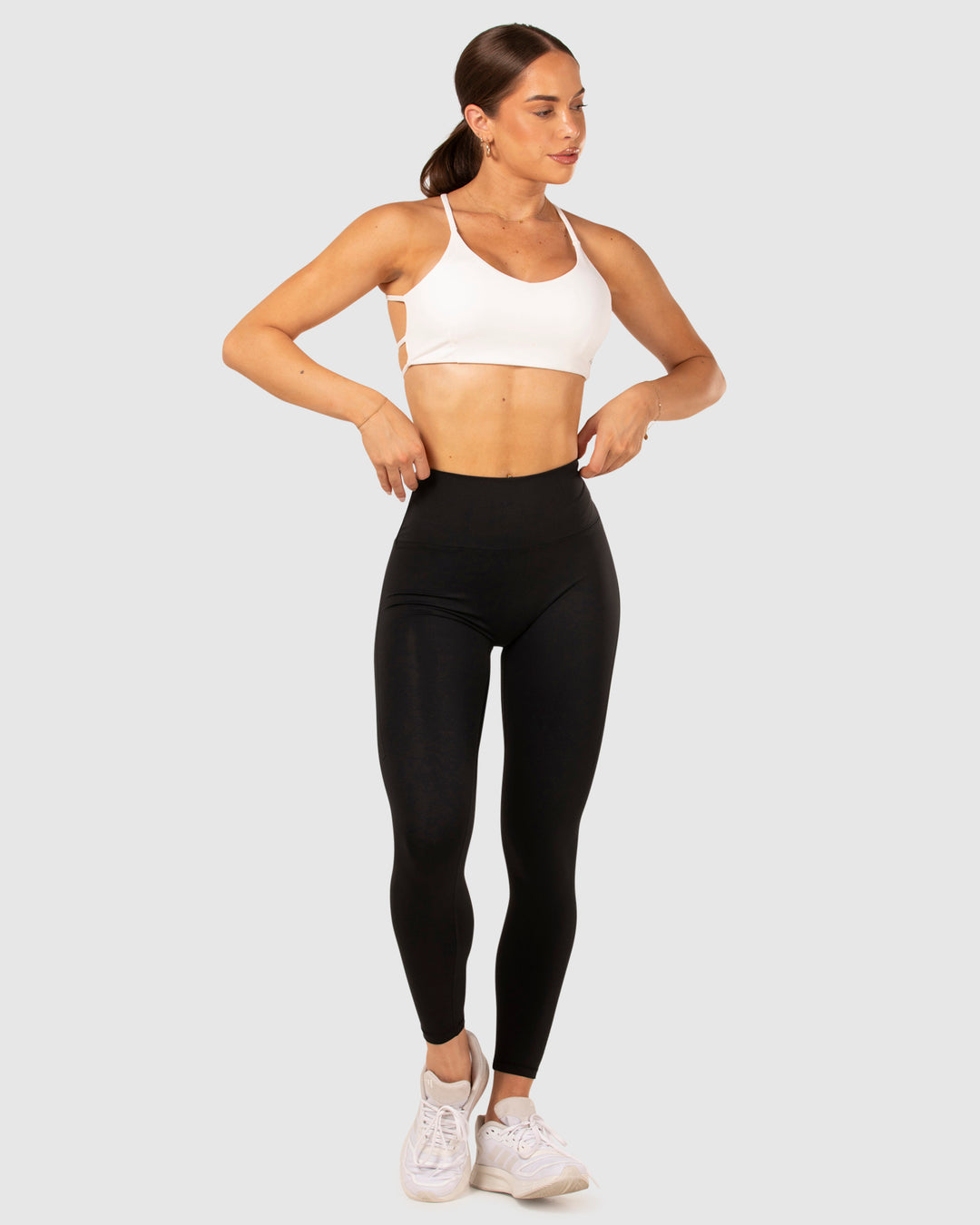 LADIES SPORTS BRAS - FLOW STRAP
