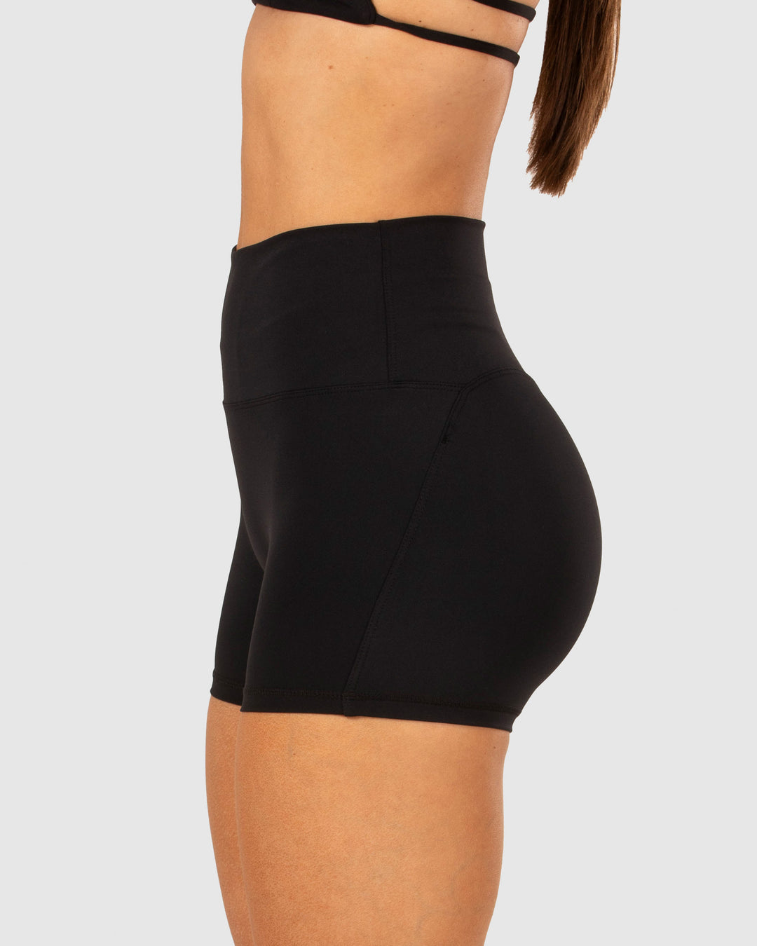 LADIES SHORTS - FLOW MINI SHORT
