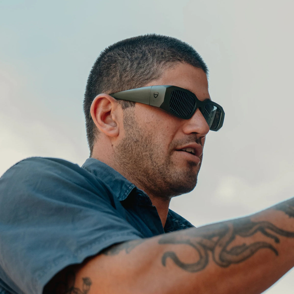 Auras Matte Moss Green Frame Grey Polarised Lens